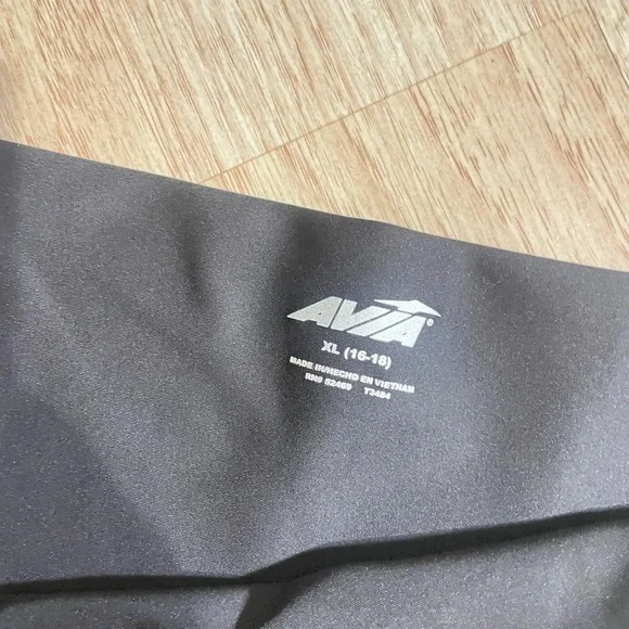 Avia Women's Sleek Black Leggings - Picture 3 of 5